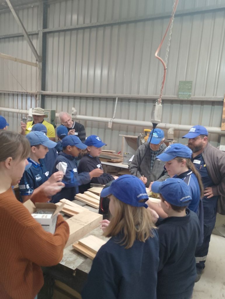 Intergenerational Program between Warradale Men's Shed and Warragamba Public School